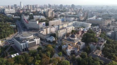 Ukrayna, Kyiv şehri. Hava görüntüsü, yavaş çekim