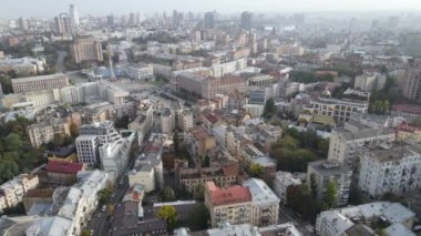 Ukrayna, Kyiv şehri. Hava görüntüsü, yavaş çekim