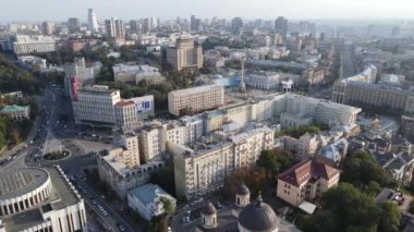 Ukrayna, Kyiv şehri. Hava görüntüsü, yavaş çekim
