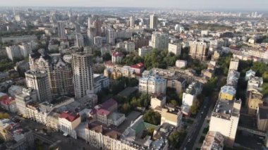 Ukrayna, Kyiv şehri. Hava görüntüsü, yavaş çekim