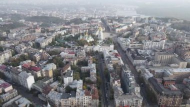 Ukrayna, Kyiv şehri. Hava görüntüsü, yavaş çekim