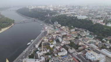 Ukrayna, Kyiv şehri. Hava görüntüsü, yavaş çekim