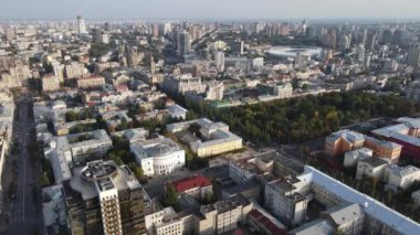 Ukrayna, Kyiv şehri. Hava görüntüsü, yavaş çekim
