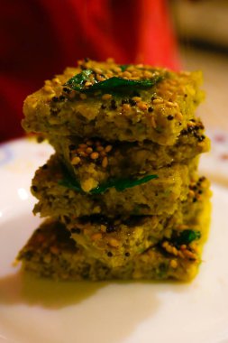 Süslü sağlıklı Hintli dhokala