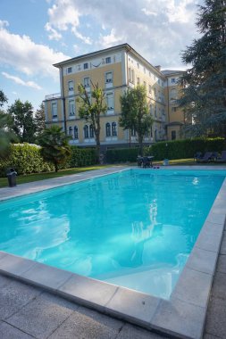 Hotel Villa Malpensa'nın Vizzola Ticino'daki dinlenme havuzu