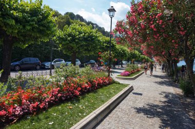 Como Gölü üzerinde Bellagio gezinti