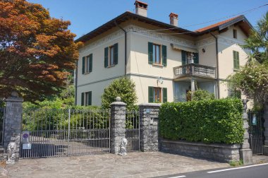 Öğleden sonra Como Gölü üzerinde Bellagio şehir