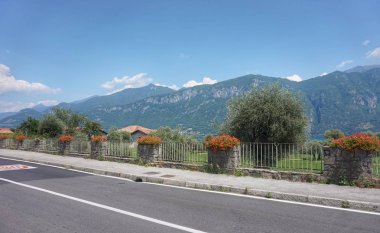 Öğleden sonra Como Gölü üzerinde Bellagio şehir