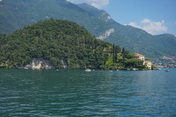 Como Gölü Kıyısındaki Evler — Stok fotoğraf