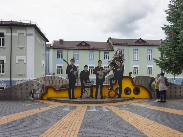 Monument Till Beatles Gruppen Centrum Vinnitsa — Stockfoto