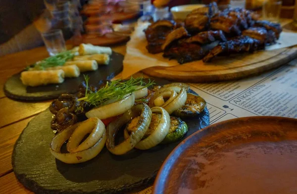 Plato Mesa Costillas Cerdo Fritas Parrilla — Foto de Stock