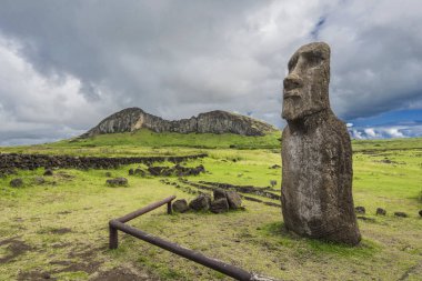Rano Raraku Paskalya Adası moai yanardağ