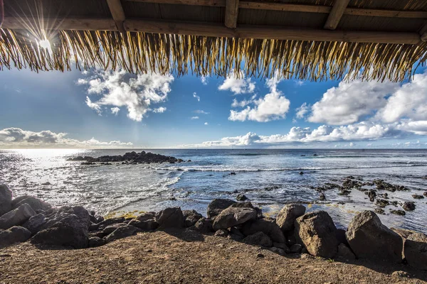 Ett Fönster Havet Hanga Roa — Stockfoto