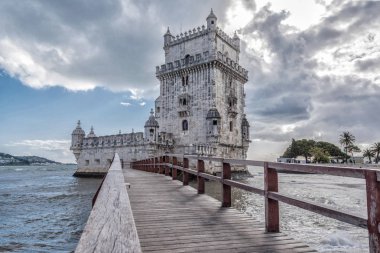 Footbridge ve Belem Kulesi Doğu tarafı