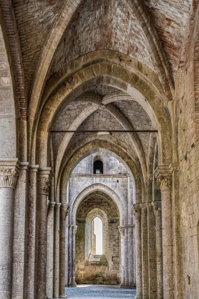 Höger Mittskepp Klostret San Galgano — Stockfoto