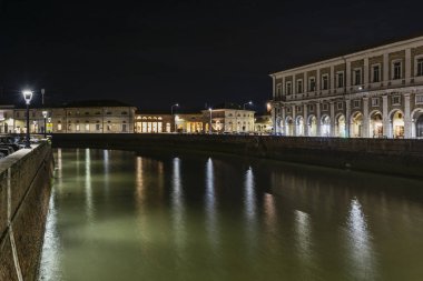 Gece senigallia Portici Ercolani ve Foro Annonario görüntüle