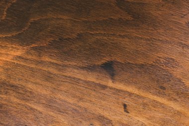 koyu kahverengi tahtalar. ahşap plakalar arasındaki mesafe. ahşap güzel doku.