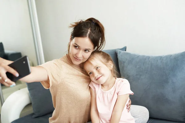 Attractive Young Woman Her Little Cute Daughter Take Selfie Cuddle — Stock Photo, Image