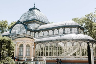 Parque del Buen Retiro park içinde Palacio De Cristal binanın dış, Madrid, İspanya