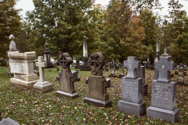 Bennington, Vermont - 1 Ekim 2019: Soğuk Sonbahar Tarihi Bennington Merkezi Mezarlığı