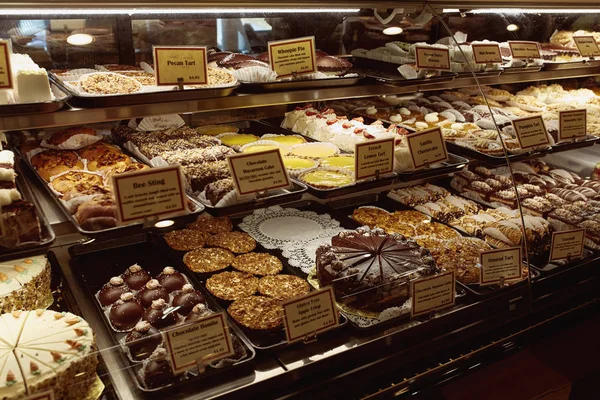 Brattleboro Vermont Οκτωβρίου 2019 Ποικιλία Γλυκών Και Γλυκών Προς Πώληση — Φωτογραφία Αρχείου
