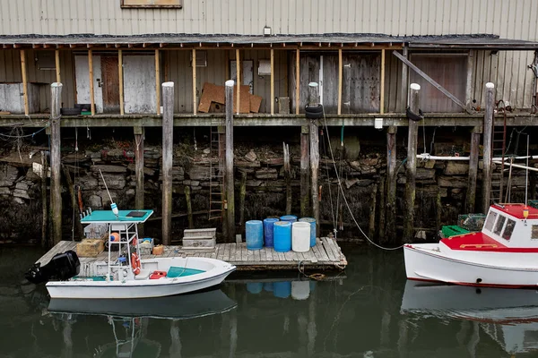 Kommersiellt Fiske Med Staplar Hummerfällor Det Gamla Hamnområdet Portland Maine — Stockfoto