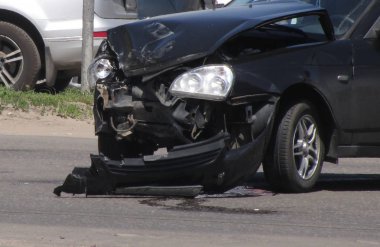 Şehir yolunda trafik kazası.