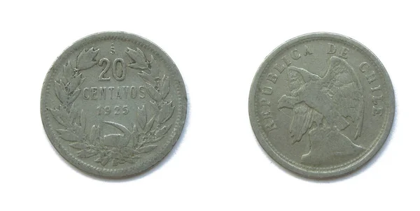 Винтажная чилийская медно-никелевая монета 20 сентаво 1925 года. На монетах изображен "Дефаент Кондор на скале" . — стоковое фото