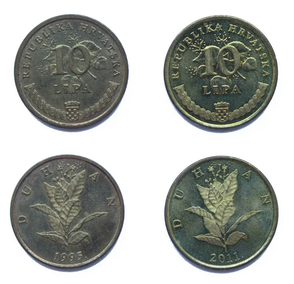 2 (2) 다른 년 크로아티아 공화국 10 리파 강철 도금 황동 동전 로트 1995, 2011 년, 크로아티아의 집합. 동전은 담배 공장 두한을 갖추고 있습니다. — 스톡 사진