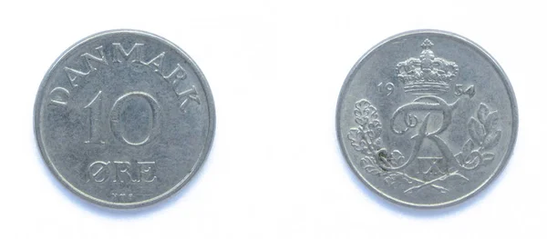 Dänische 10-Erz-Kupfer-Nickel-Münze aus dem Jahr 1954, Dänemark. Münze zeigt ein Monogramm des dänischen Königs Friedrich IX von Dänemark. — Stockfoto