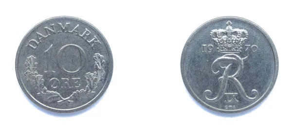 Dänische 10-Erz-Kupfer-Nickel-Münze aus dem Jahr 1970, Dänemark. Münze zeigt ein Monogramm des dänischen Königs Friedrich IX von Dänemark. — Stockfoto
