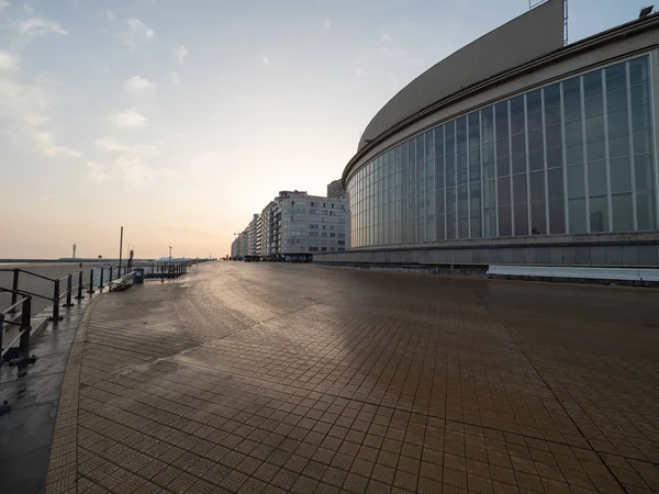 Picture of the dyke of Ostend early in the morning. — Stock Photo, Image