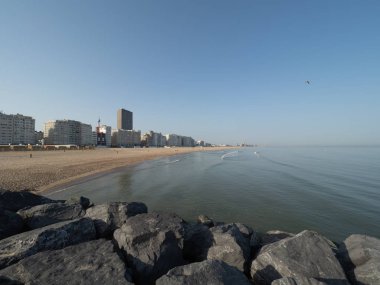 Ostend silueti, Batı Strekdam görülen.