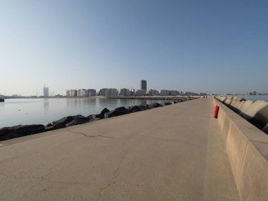 Ostend silueti, Batı Strekdam görülen.