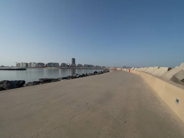 La skyline d'Ostende, vue depuis le Strekdam Ouest . — Photo