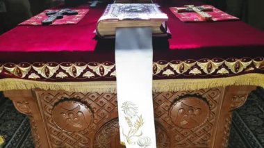 Kiev Ortodoks ahşap kilisenin sunak Taht