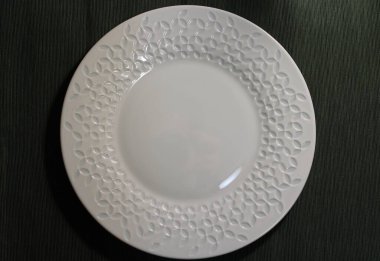 Masa tabaklarının farklı tasarım ve şekillerdeki fotoğrafları.