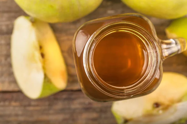 Freshly Squeezed Juice Made Organic Healthy Apples — Stock Photo, Image