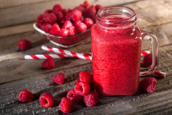 Healthy Appetizer Red Raspberries Fruit Smoothie Glass Jar Berries Background — Stock Photo, Image