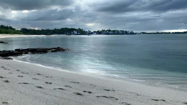 毛里求斯 伊莱辅助证书 静态拍摄的海滩 热带海滩 海景海洋和美丽的天堂海滩在Ile Aux Cerf — 图库视频影像