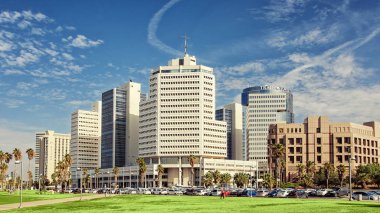 Tel Aviv, İsrail-Aralık 10, 2017: 90 lı yıllarda son yüzyılda inşa Tekstil Merkezi Tekstil ev, şerbet evi, Gibor evi, endüstriyel ev, Heichal Hacity ev ve ticaret Kulesi içerir. Yaygın bir ticaret merkezi Bodrum kuleleri var.