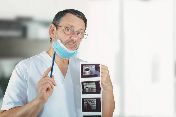 Male Doctor Ultrasound Results Breast Cancer Test His Hand Warns — Stock Photo, Image