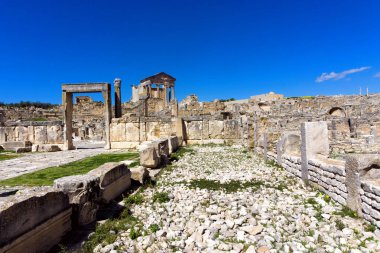 Tunus Dougga arkeolojik site lanscape. 