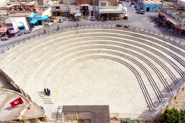 Entrada exterior del Anfiteatro El Jem, Túnez . — Foto de Stock