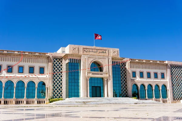 Edificio del Ayuntamiento en Túnez, Túnez . — Foto de Stock