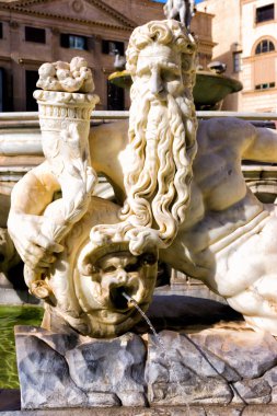 Pale Piazza Pretoria Praetorian Çeşme heykeli