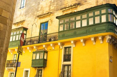 Valletta, Malta'da Sarı ve Geleneksel Bina