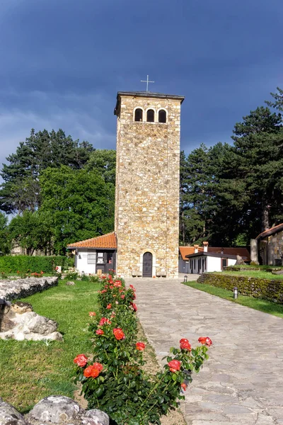 Tour dans le monastère Patriachte de Pec à Pec, Kosovo Images De Stock Libres De Droits
