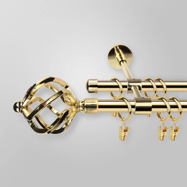 Gri arka planda Vintage spiral şekilli ucu ile altın perde saçak