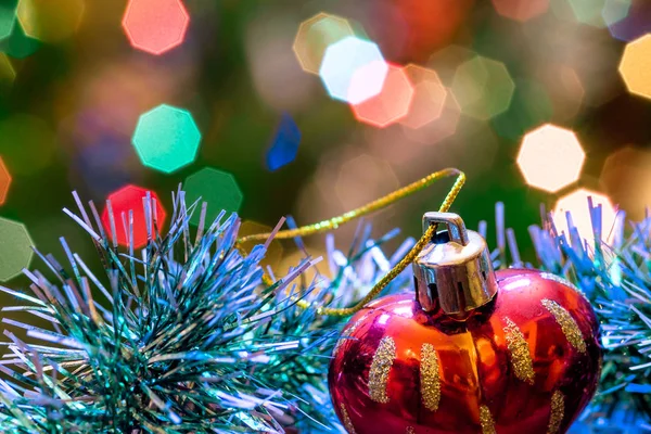크리스마스 배경에 모양의 Bauble과 — 스톡 사진